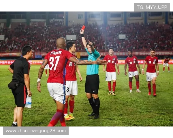 斯图加特前锋昂达夫以11球排名射手榜第二，面对保级队再添进球