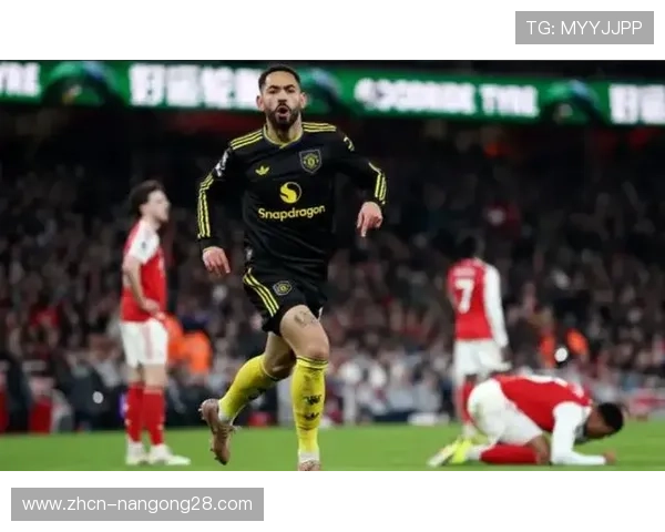 曼联主场2-0复仇热刺豪取联赛四连胜卡里克执教成效显著 曼联主场2-0复仇热刺豪取联赛四连胜卡里克执教成效显著