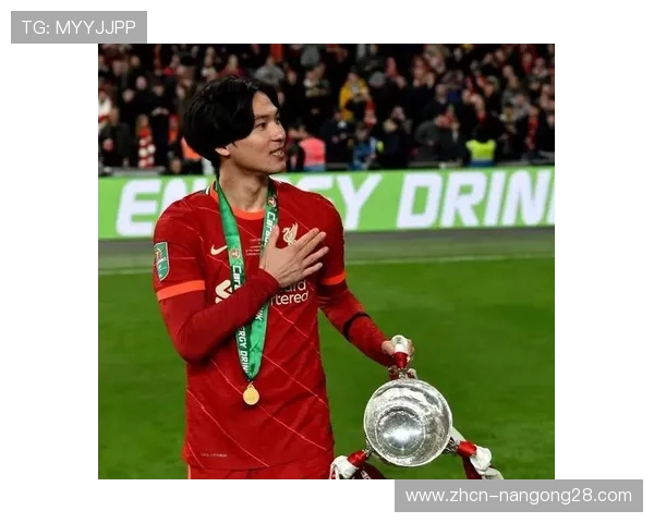 摩纳哥主帅波科尼奥利:南野拓实的世界杯值得期待 摩纳哥主帅波科尼奥利:南野拓实的世界杯值得期待